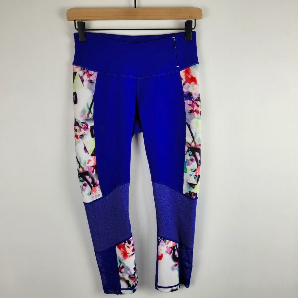 Calia Women's Blue Floral Capri Leggings